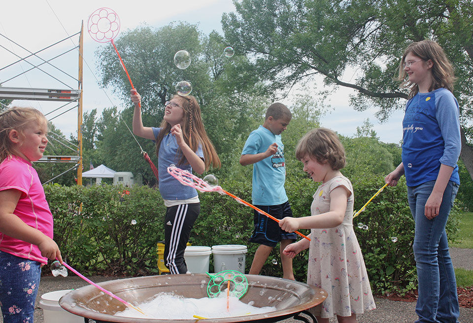 Lots of bubbly fun for all ages at ‘Kids Art in the Park’